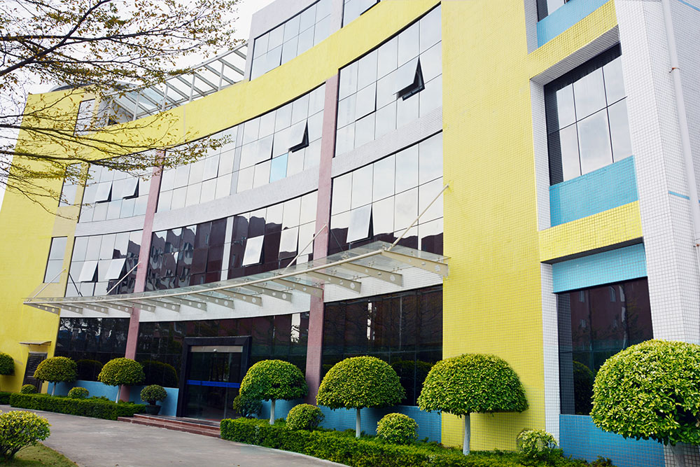 紐斯葆廣賽光伏發(fā)電倡導(dǎo)低碳環(huán)保，為綠色工廠(chǎng)再創(chuàng)標(biāo)桿